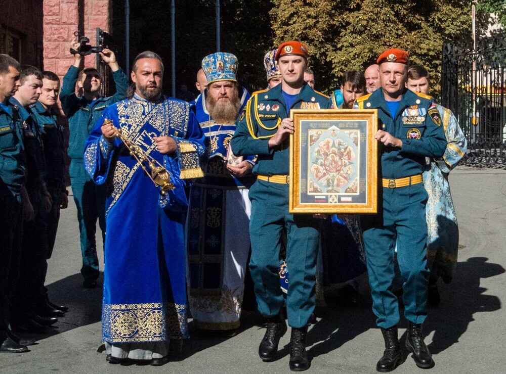 Икона Божией Матери «неопалимая купина» для огнеборцев и спасателей Крыма